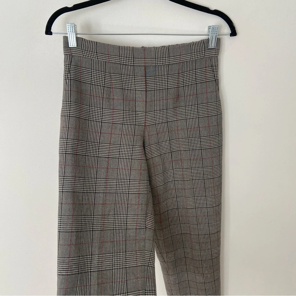 Aritzia Babaton Conan Pant Grey Check Print High Rise Pull On Trousers size 4 - Picture 5 of 9